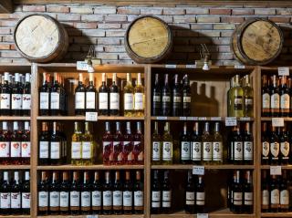 Quel type de cave à vin choisir selon son usage ?
